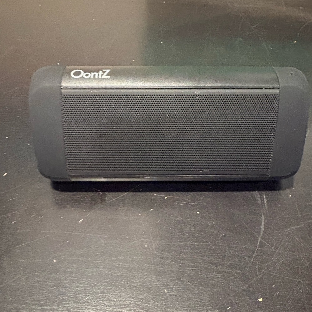 Black Bluetooth Portable Speaker